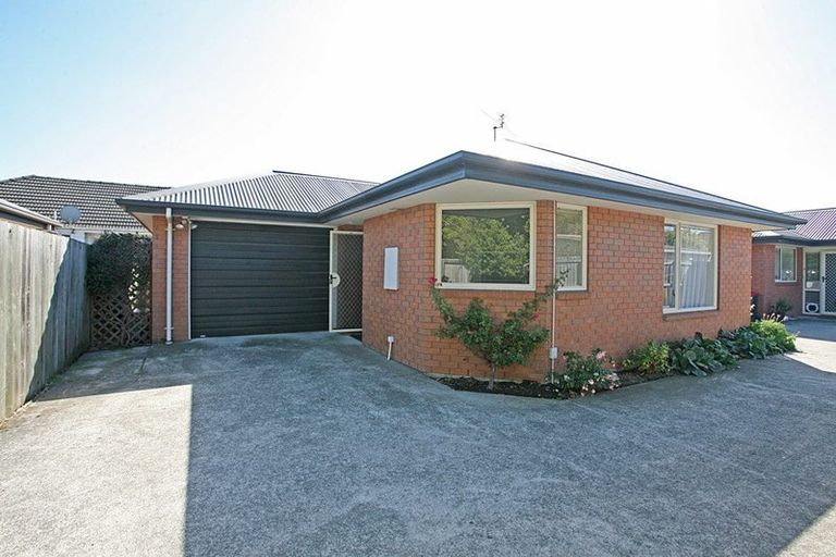 Photo of property in 82b Wainui Street, Riccarton, Christchurch, 8041