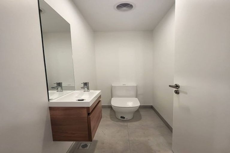 Photo of property in 2/26 Swanns Road, Richmond, Christchurch, 8013