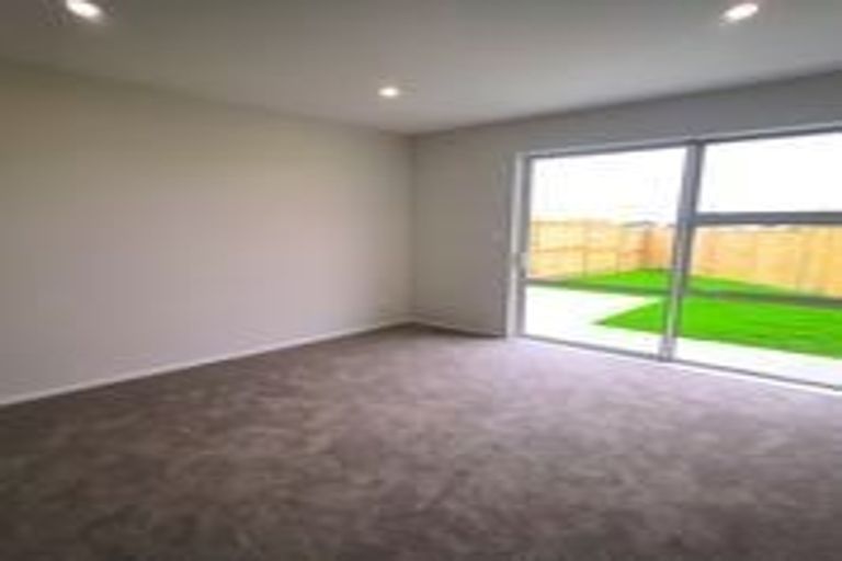 Photo of property in 17 Kapia Drive, Takanini, 2112