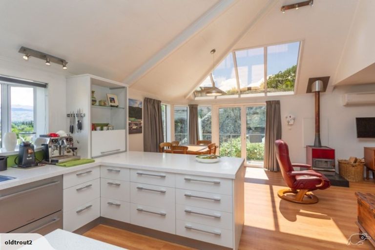 Photo of property in 12 Coulson Place, Alexandra, 9320