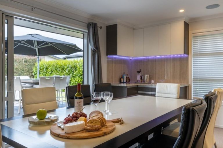 Photo of property in 8 Kitakita Grove, Motueka, 7120