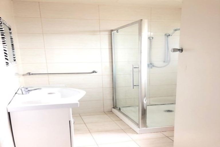 Photo of property in 18 Lupton Road, Manurewa, Auckland, 2102