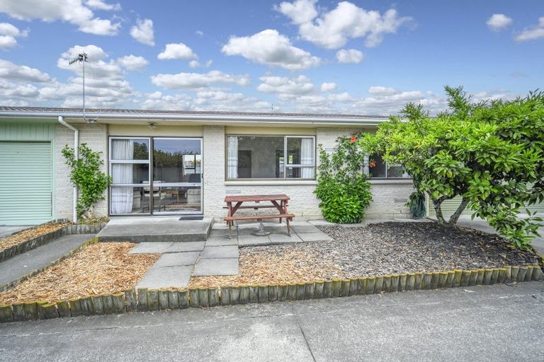 Photo of property in 2/408 Mclean Street, Saint Leonards, Hastings, 4120