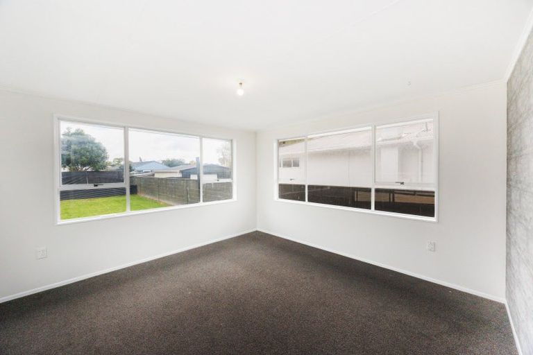 Photo of property in 11 Kettle Avenue, Awapuni, Palmerston North, 4412
