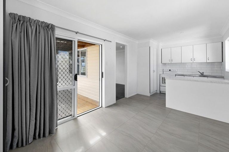 Photo of property in 9 Goods Road, Otumoetai, Tauranga, 3110