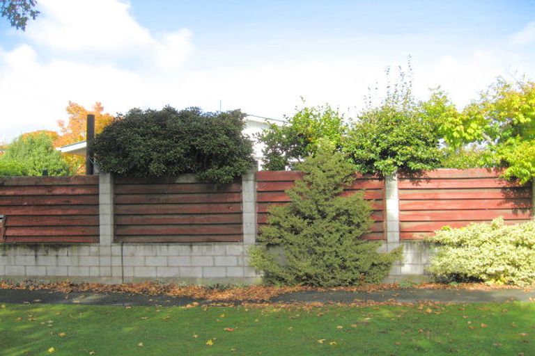 Photo of property in 3 Pulford Place, Ilam, Christchurch, 8041