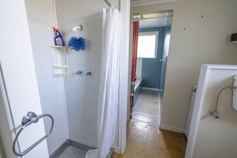 Photo of property in 100 Mackinnon Loop, Te Anau, 9600