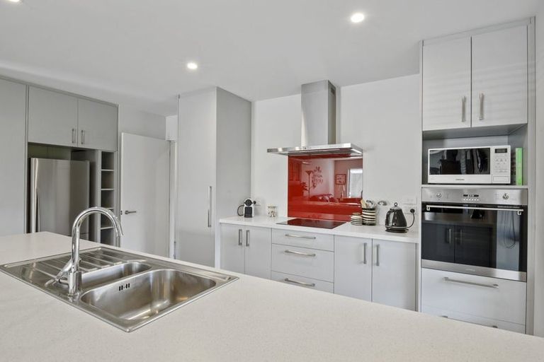 Photo of property in 1 Stratford (pvt) Way, Rangiora, 7400