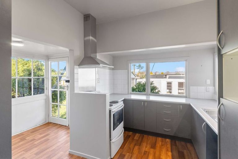 Photo of property in 181 Bowhill Road, New Brighton, Christchurch, 8083