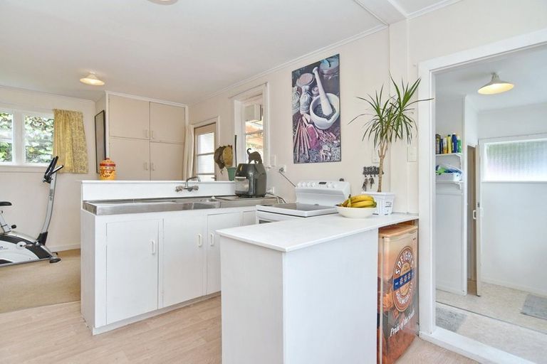 Photo of property in 7 Pikes Track, Kainga, Christchurch, 8083