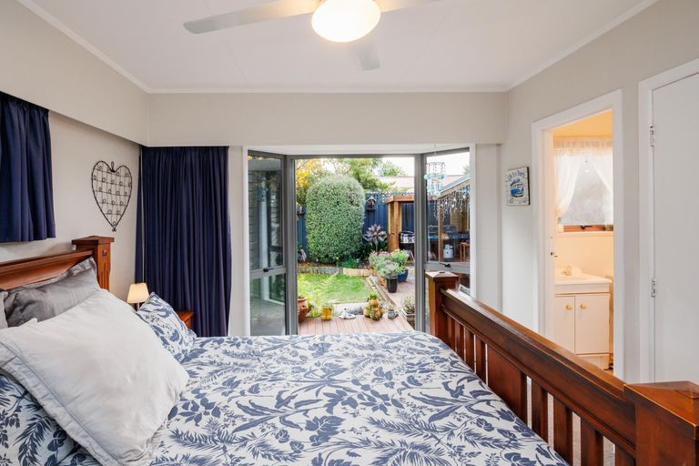 Photo of property in 3 Geraldine Crescent, Cloverlea, Palmerston North, 4412