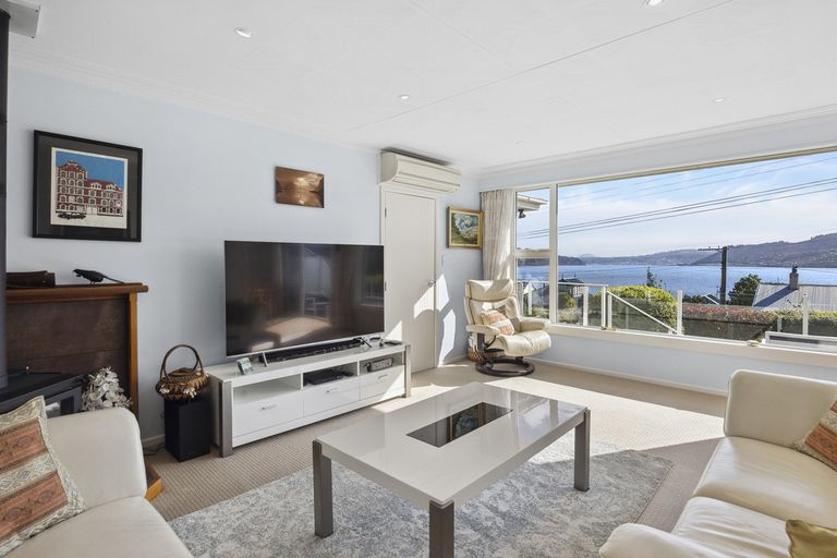 Photo of property in 10a Wharfdale Street, Macandrew Bay, Dunedin, 9014