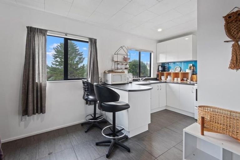 Photo of property in 19b Ogle Crescent, Te Kamo, Whangarei, 0112