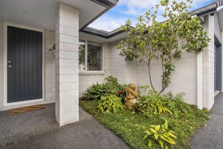 Photo of property in 10 Long Acre Close, Katikati, 3129