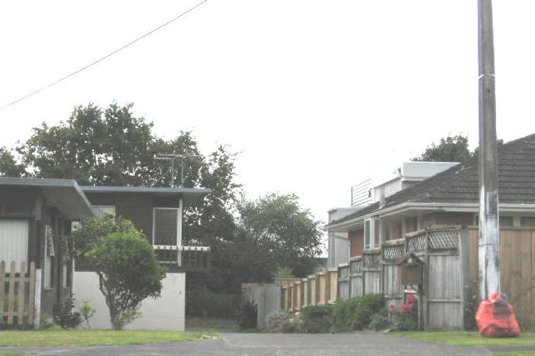 Photo of property in 2/240 Forrest Hill Road, Forrest Hill, Auckland, 0620