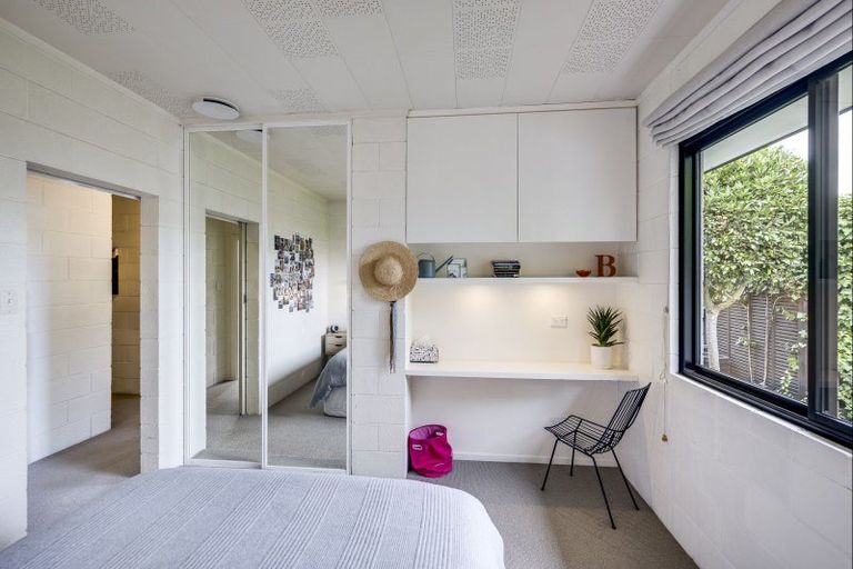 Photo of property in 3 George Place, Havelock North, 4130