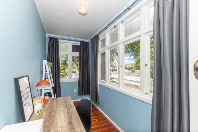 Photo of property in 17 Bettina Road, Fairfield, Hamilton, 3214