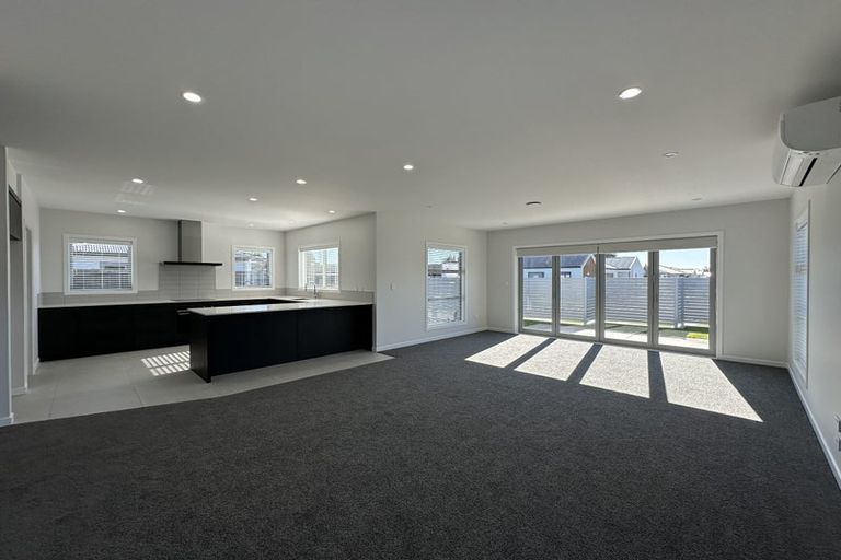 Photo of property in 6 George Yee Place, Taradale, Napier, 4112