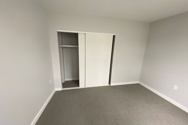 Photo of property in Unit 202,l2, 202/14 Laings Road, Hutt Central, Lower Hutt, 5010