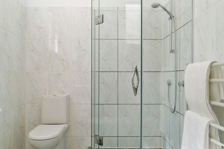 Photo of property in 2d Vancouver Drive, Queenstown, 9300