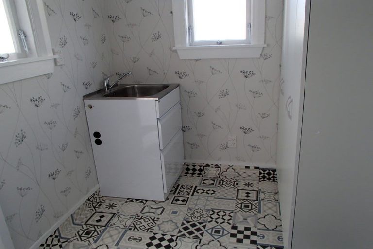 Photo of property in 15 Ada Street, Hokowhitu, Palmerston North, 4410