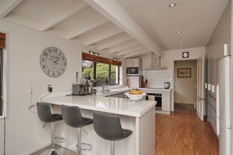 Photo of property in 23 Rubens Place, Burnside, Christchurch, 8053