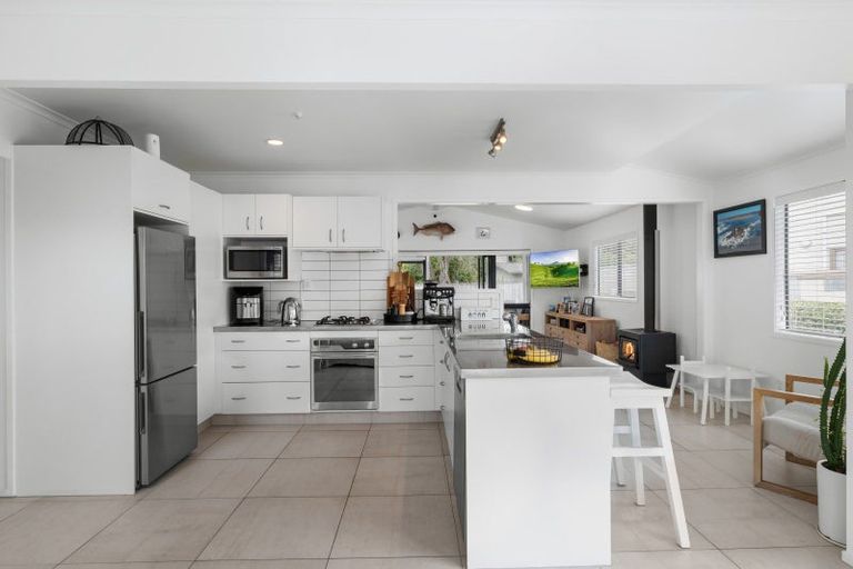 Photo of property in 7 Alamar Crescent, Mangawhai Heads, Mangawhai, 0505