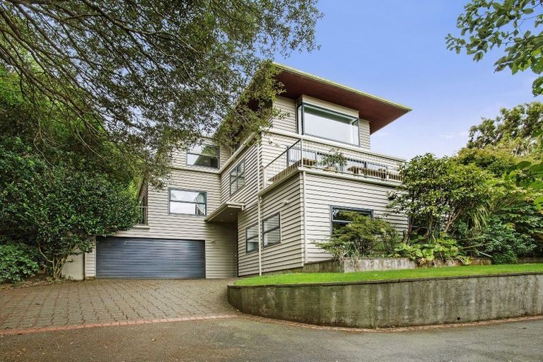 Photo of property in 8 Nepal Place, Khandallah, Wellington, 6035