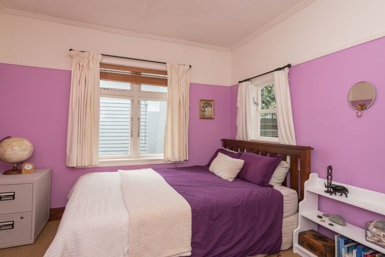 Photo of property in 37 Hudson Street, Island Bay, Wellington, 6023
