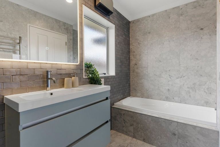 Photo of property in 36 Sheridan Crescent, Trentham, Upper Hutt, 5018