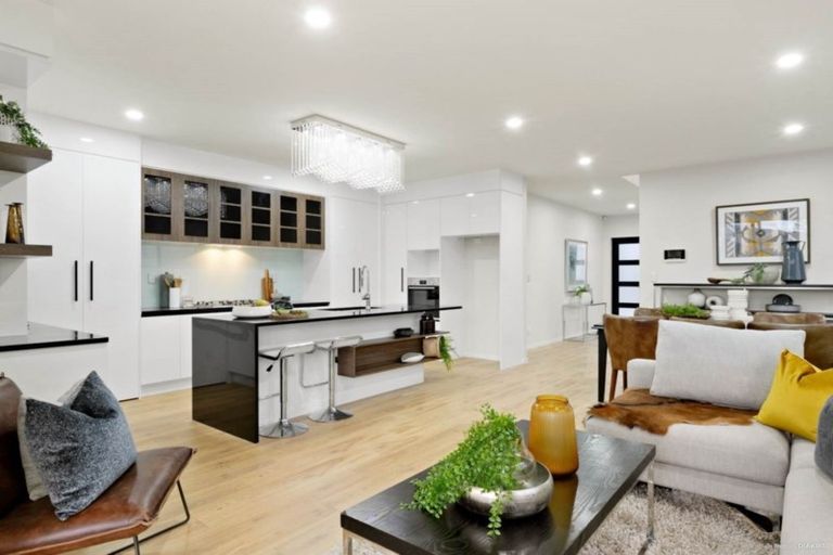 Photo of property in 7 Ballinabreen Road, Flat Bush, Auckland, 2019