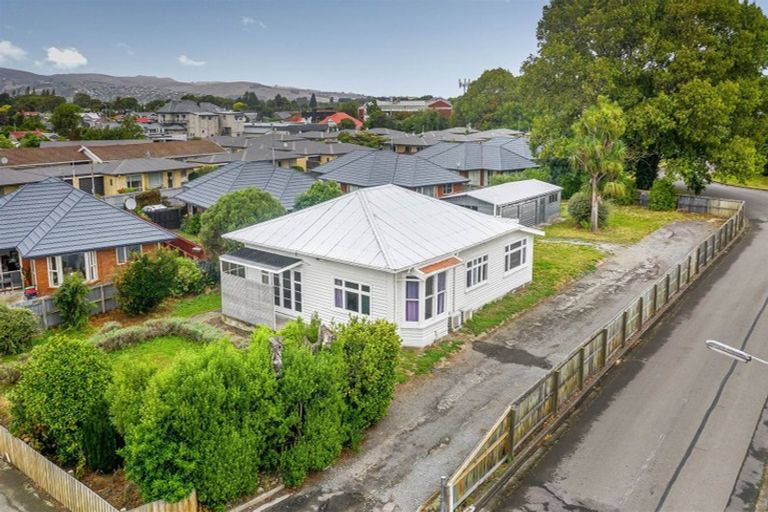 Photo of property in 17 Sylvan Street, Hillmorton, Christchurch, 8024