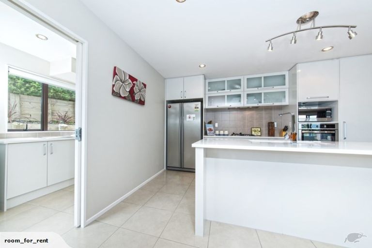 Photo of property in 22 Catlins Place, Fairview Heights, Auckland, 0632