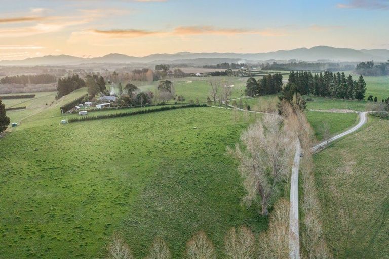 Photo of property in 934 Oxford Road, Fernside, 7471