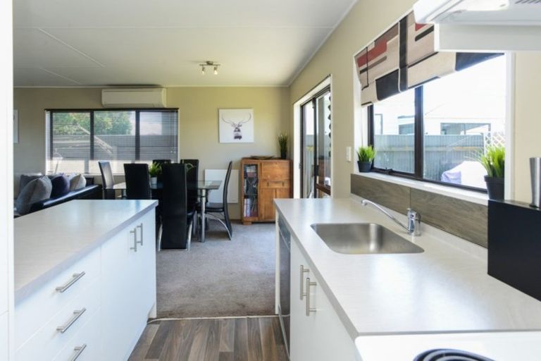 Photo of property in 1/205 Avondale Road, Greenmeadows, Napier, 4112