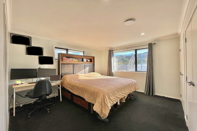 Photo of property in 34 Te Ara O Toroa, Wainuiomata, Lower Hutt, 5014