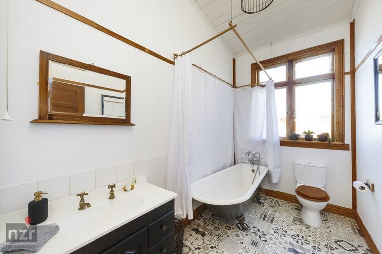 Photo of property in 165 West Street, Feilding, 4702