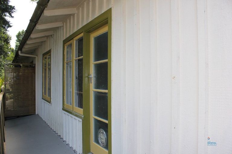 Photo of property in 233 Konini Road, Titirangi, Auckland, 0604