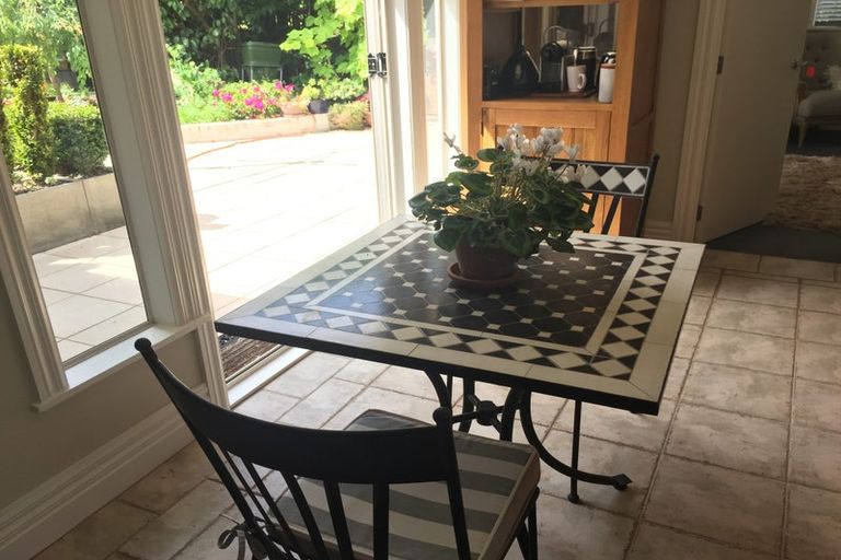 Photo of property in 44 Isobel Road, Greenhithe, Auckland, 0632