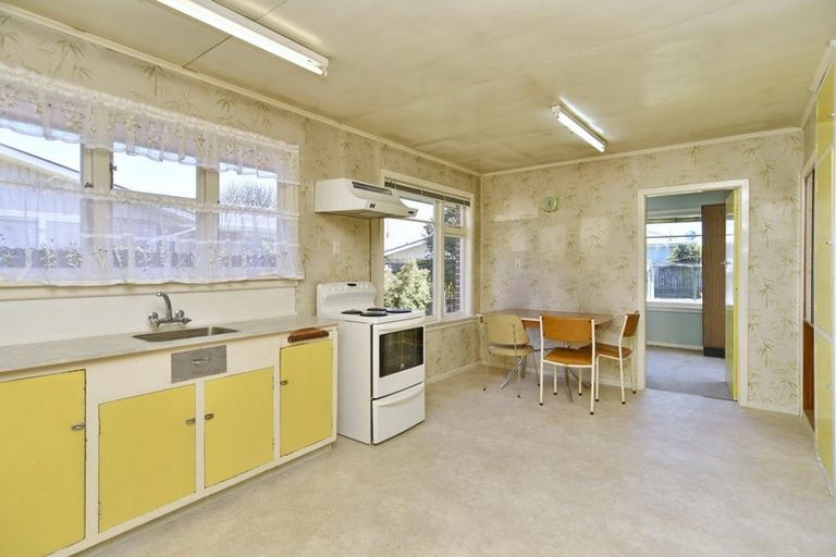 Photo of property in 30 Kendal Avenue, Burnside, Christchurch, 8053