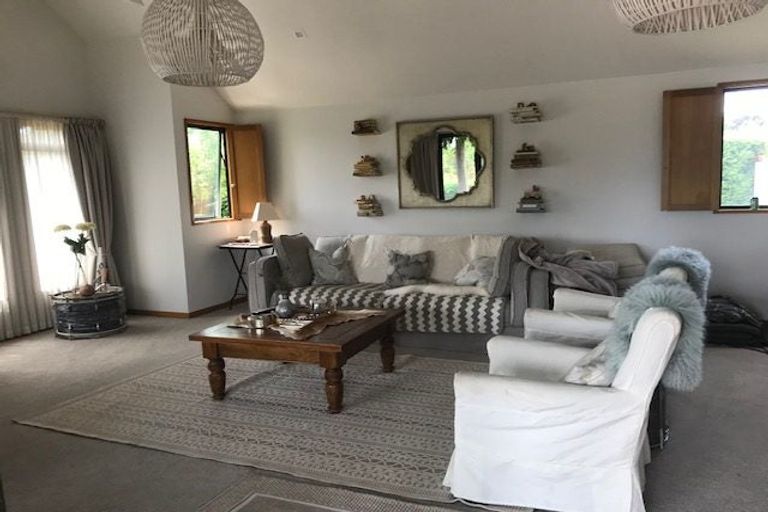 Photo of property in 110 Beacon Point Road, Wanaka, 9305