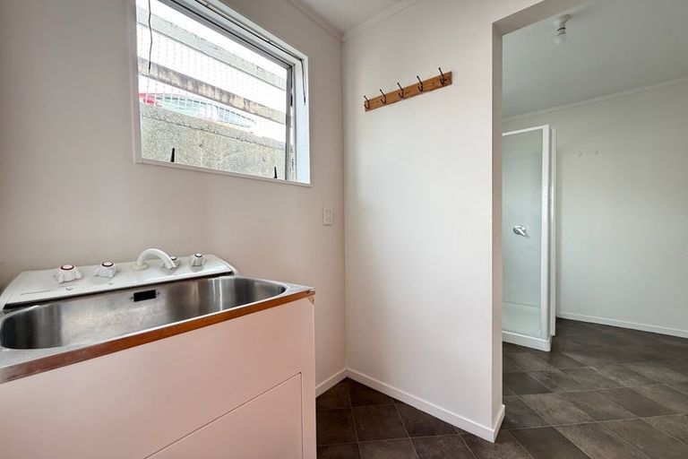 Photo of property in 9-11 Thimble Lane, Whitby, Porirua, 5024