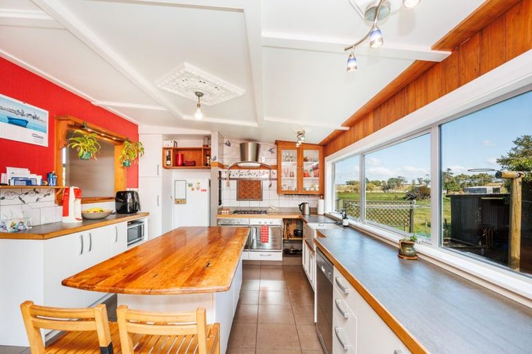 Photo of property in 573 Napier Road, Whakarongo, Palmerston North, 4470