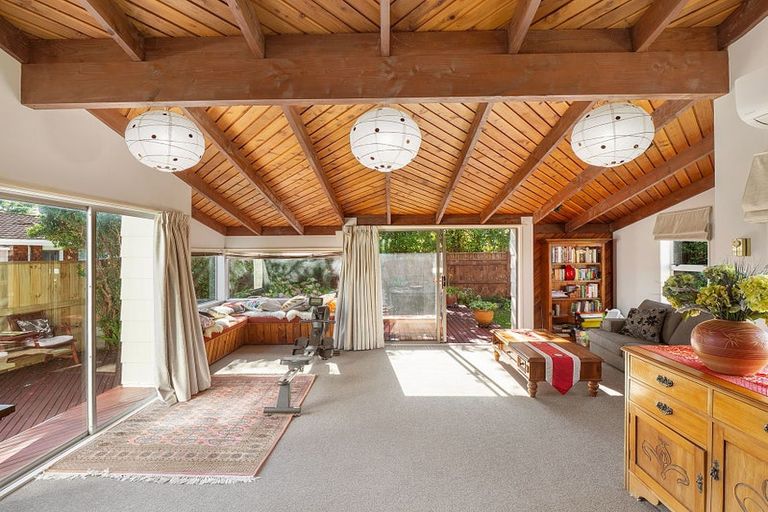 Photo of property in 3 Hampden Street, Awapuni, Palmerston North, 4412