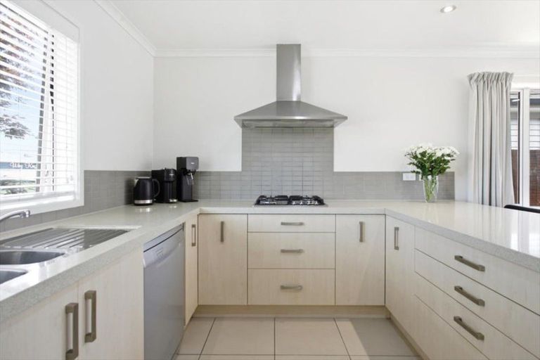 Photo of property in 4 Lanyard Street, Pyes Pa, Tauranga, 3112