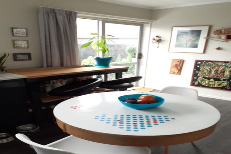 Photo of property in 2/159 Shaw Avenue, New Brighton, Christchurch, 8083