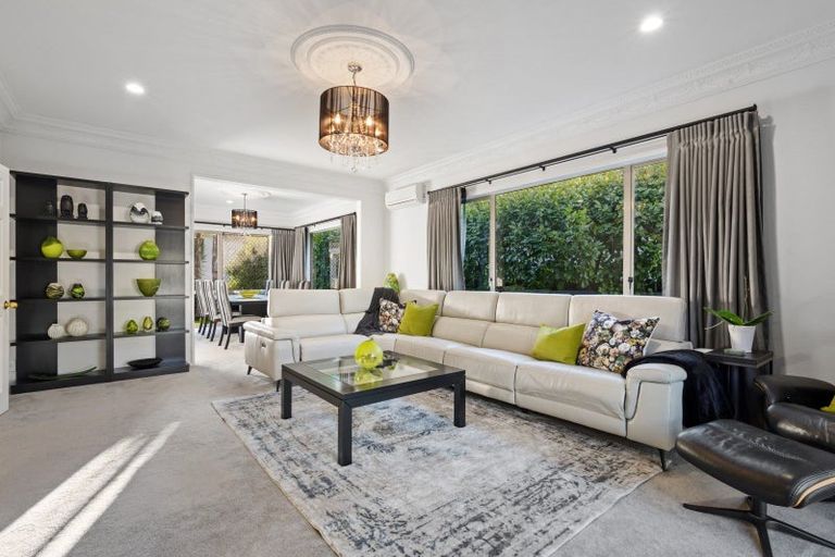 Photo of property in 15 Burnaston Court, Dannemora, Auckland, 2016