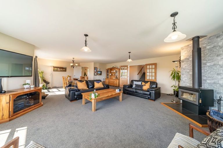 Photo of property in 20 Portage Place, Whitby, Porirua, 5024