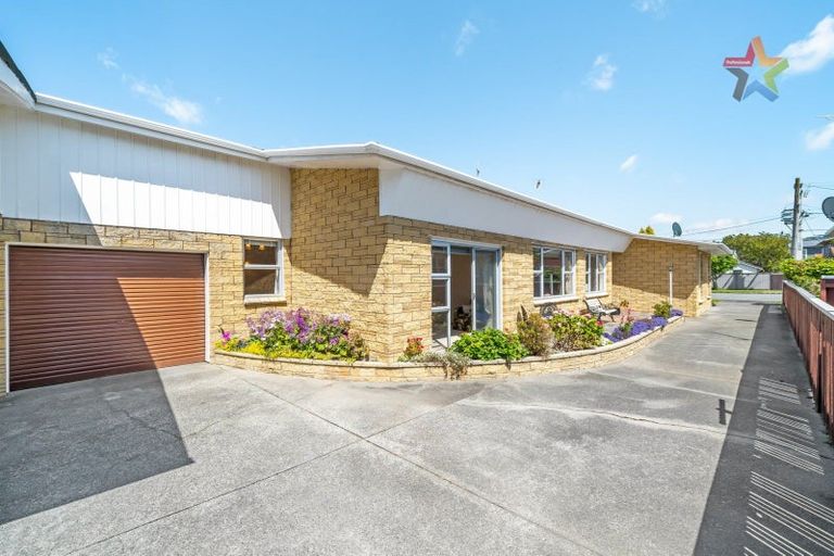 Photo of property in 122 Pretoria Street, Hutt Central, Lower Hutt, 5010