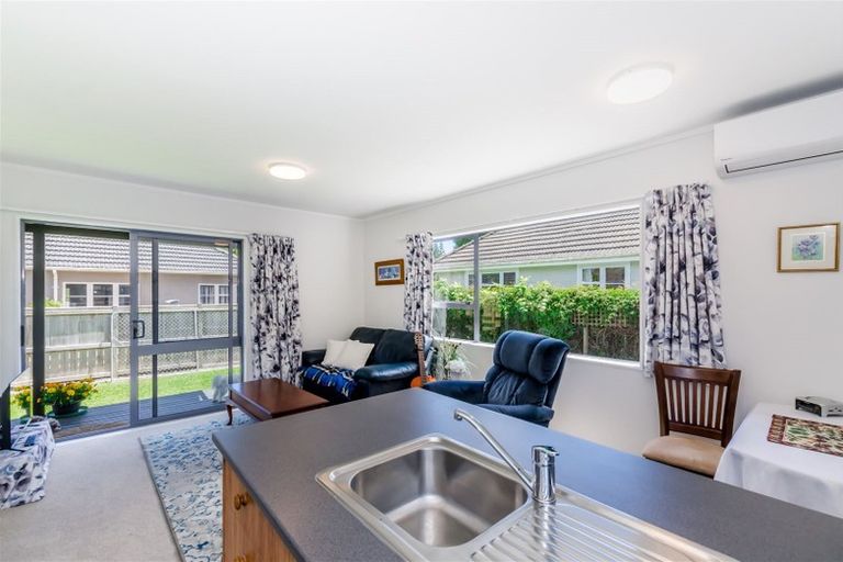 Photo of property in 70a Matatua Road, Raumati Beach, Paraparaumu, 5032
